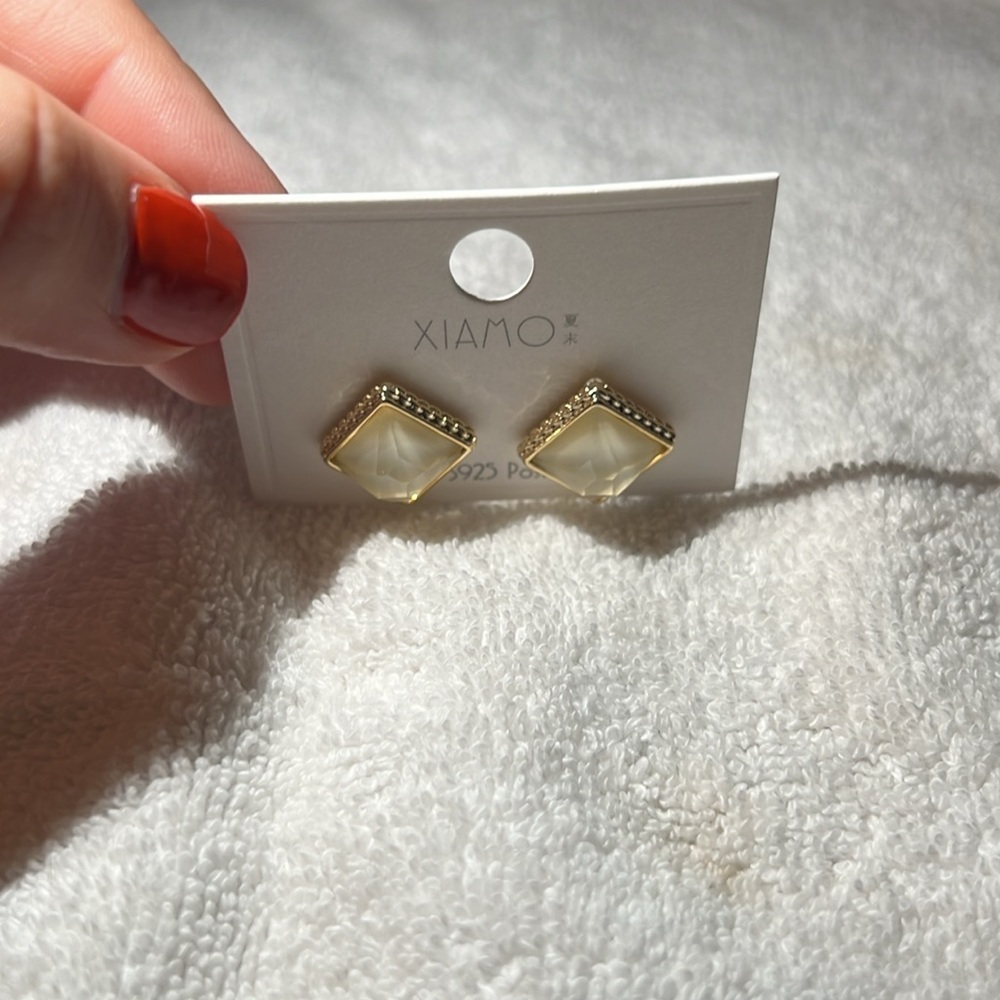 New clear stone earrings - Picture 3 of 5